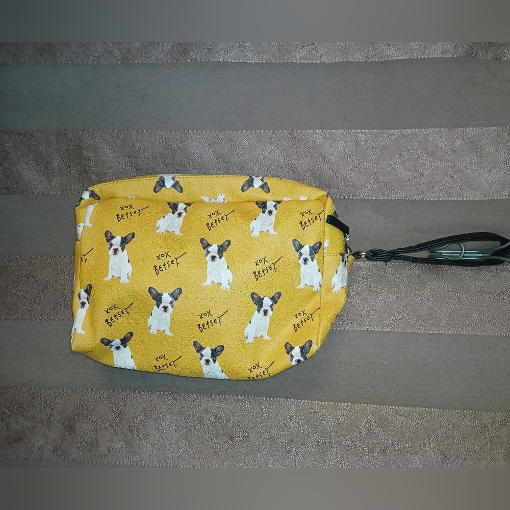 🌸3/ $15🌸 Betsey Johnson French Bulldog Frenchie Wristlet